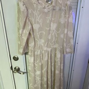 Vintage Floral Lace Dress Off White Cream TJuniors Size 13-14 Made In USA